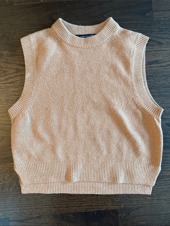 French Connection Sweaters - French Connection Blush Sleeveless Crewneck Sweater Vest